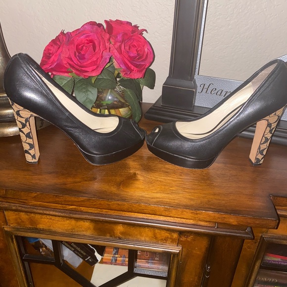 Dress Shoes - Picture 1 of 2